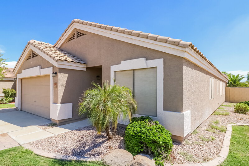 1,860/Mo, 13053 W Redfield Rd El Mirage, AZ 85335 Front View