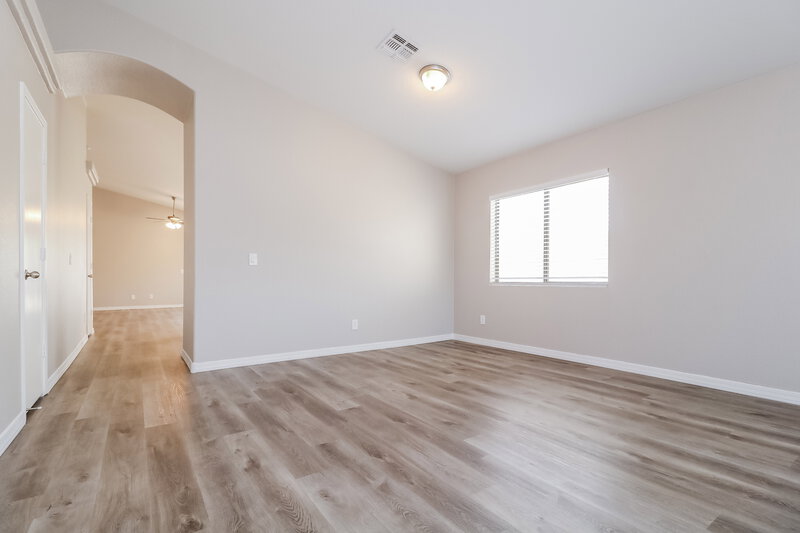 1,860/Mo, 13053 W Redfield Rd El Mirage, AZ 85335 Living Room View 2