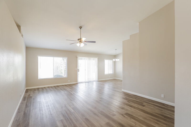 2,645/Mo, 1047 W Vaughn St Tempe, AZ 85283 Living Room View