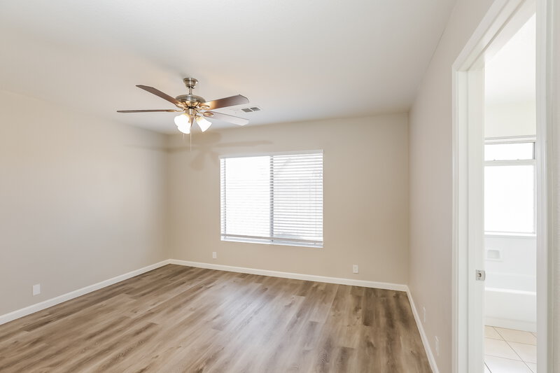 2,645/Mo, 1047 W Vaughn St Tempe, AZ 85283 Main Bedroom View