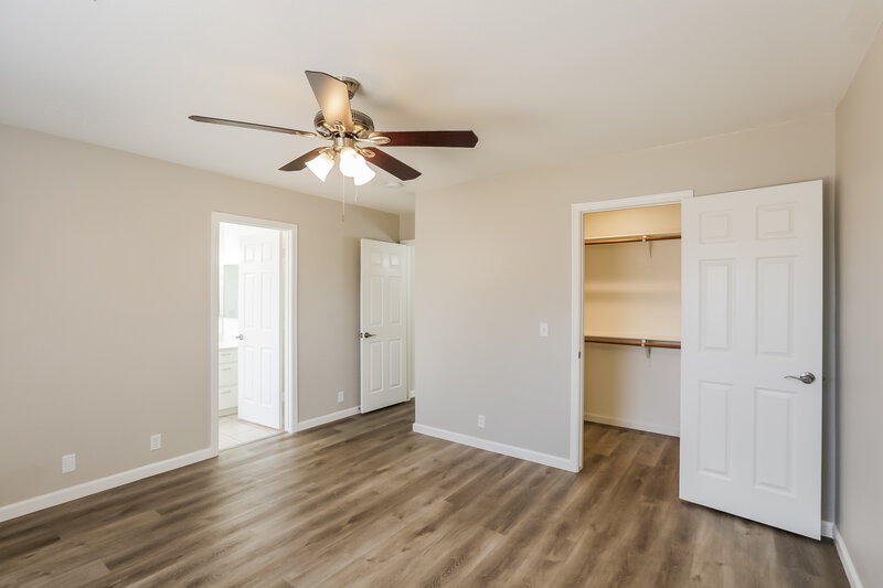 2,645/Mo, 1047 W Vaughn St Tempe, AZ 85283 Main Bedroom View 2
