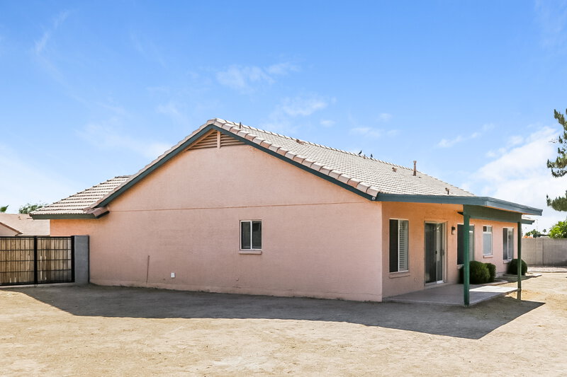 2,645/Mo, 1047 W Vaughn St Tempe, AZ 85283 Rear View 2