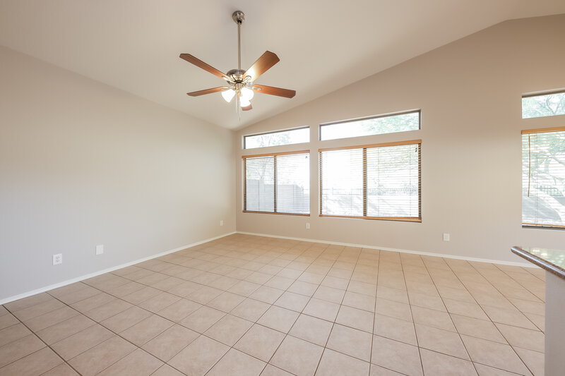 2,315/Mo, 3453 W Webster Ct Anthem, AZ 85086 Living Room View