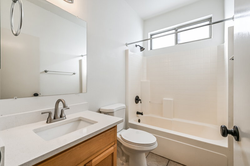 2,225/Mo, 3453 W Webster Ct Anthem, AZ 85086 Bathroom View