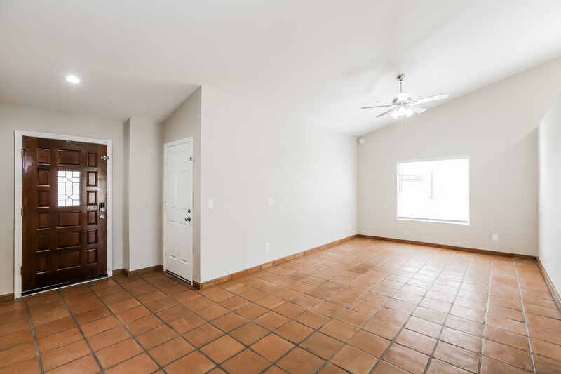 1,840/Mo, 3616 N Copenhagen Dr Avondale, AZ 85392 Living Room View