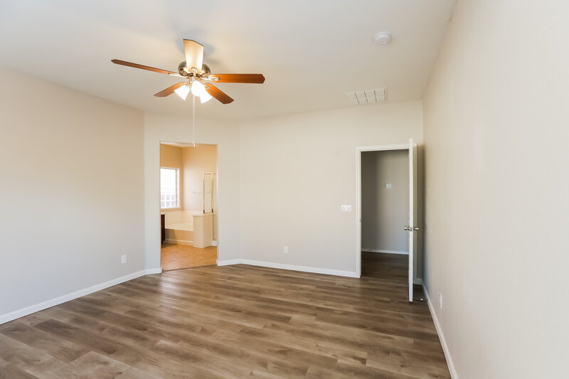 2,265/Mo, 11828 W Daley Ct Sun City, AZ 85373 Main Bedroom View