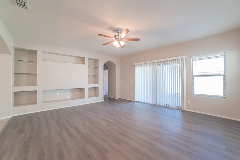 2,265/Mo, 10828 W Swayback Pass Peoria, AZ 85383 Living Room View