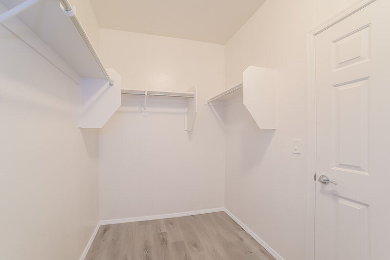 2,265/Mo, 10828 W Swayback Pass Peoria, AZ 85383 Walk In Closet View