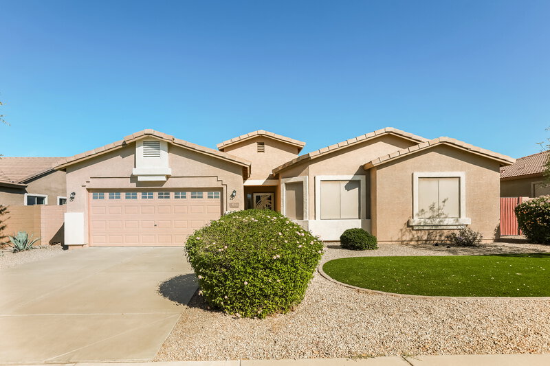 2,820/Mo, 892 W 22nd Ave Apache Junction, AZ 85120 External View