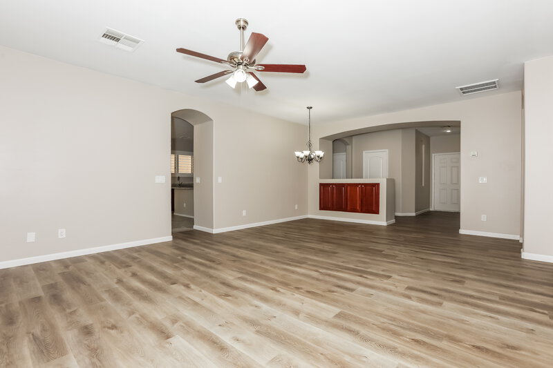 2,820/Mo, 892 W 22nd Ave Apache Junction, AZ 85120 Living Room View