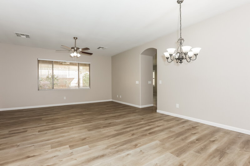 2,820/Mo, 892 W 22nd Ave Apache Junction, AZ 85120 Dining Room View