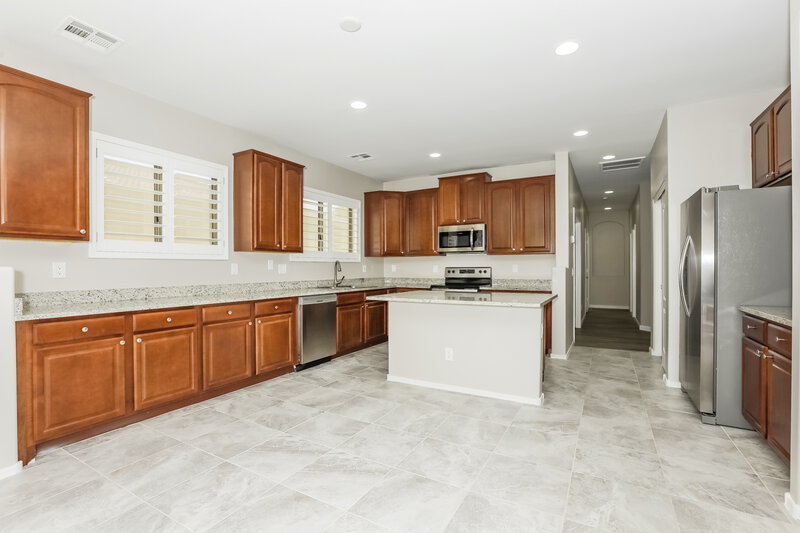 2,820/Mo, 892 W 22nd Ave Apache Junction, AZ 85120 Kitchen View