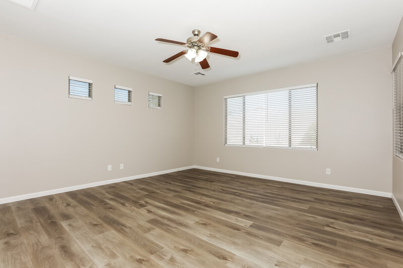 2,820/Mo, 892 W 22nd Ave Apache Junction, AZ 85120 Main Bedroom View