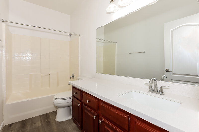 2,820/Mo, 892 W 22nd Ave Apache Junction, AZ 85120 Bathroom View