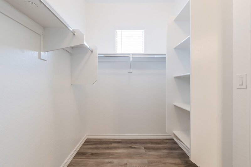 2,785/Mo, 19072 E Swan Dr Queen Creek, AZ 85142 Walk In Closet View