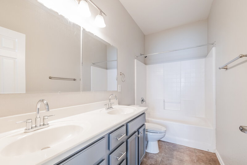 2,785/Mo, 19072 E Swan Dr Queen Creek, AZ 85142 Bathroom View