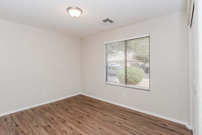 2,220/Mo, 10334 E Idaho Ave Mesa, AZ 85209 Bedroom View 2