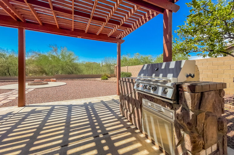 2,220/Mo, 10334 E Idaho Ave Mesa, AZ 85209 Rear View 3