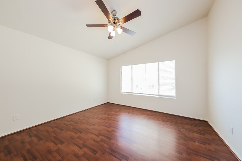 2,085/Mo, 8449 W Wethersfield Rd Peoria, AZ 85381 Main Bedroom View