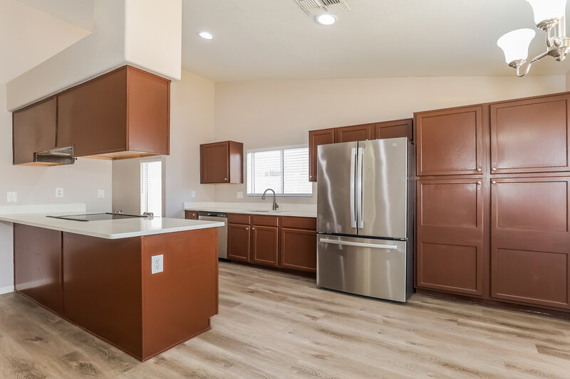 2,365/Mo, 10249 W Orange Dr Glendale, AZ 85307 Kitchen View