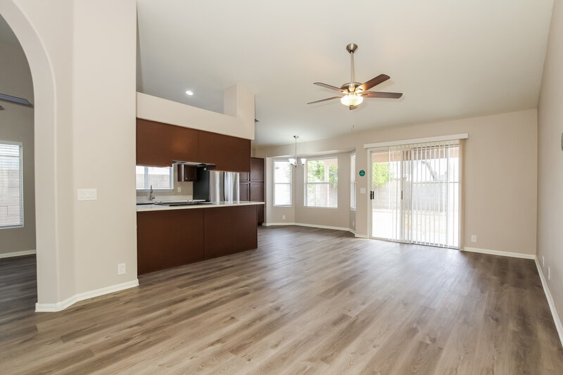 2,465/Mo, 10249 W Orange Dr Glendale, AZ 85307 Dining Room View