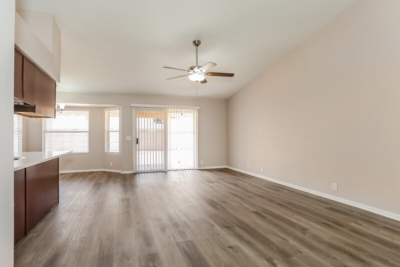 2,365/Mo, 10249 W Orange Dr Glendale, AZ 85307 Family Room View