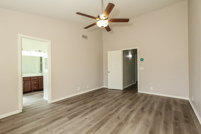 2,465/Mo, 10249 W Orange Dr Glendale, AZ 85307 Main Bedroom View 2