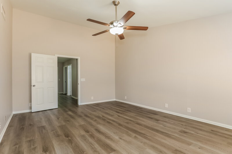 2,365/Mo, 10249 W Orange Dr Glendale, AZ 85307 Main Bedroom View 2