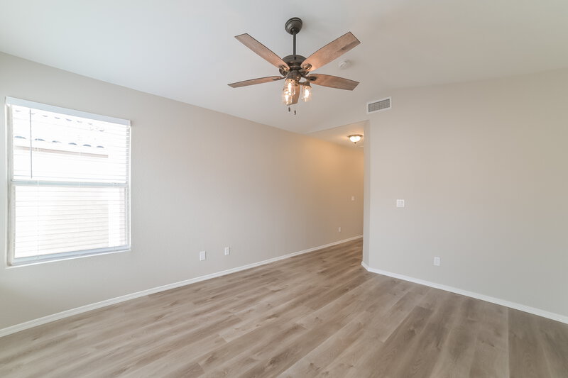 2,340/Mo, 4910 W Marco Polo Rd Glendale, AZ 85308 Main Bedroom View 2