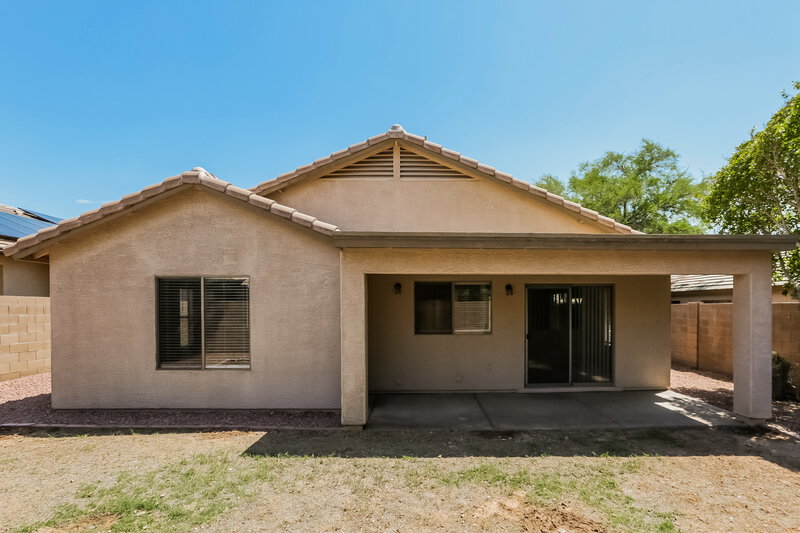 1,895/Mo, 21138 N 92nd Ln Peoria, AZ 85382 Rear View