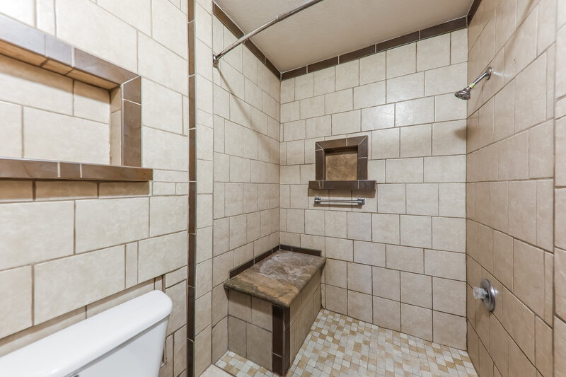 2,315/Mo, 429 E Utopia Rd Phoenix, AZ 85024 Bathroom View