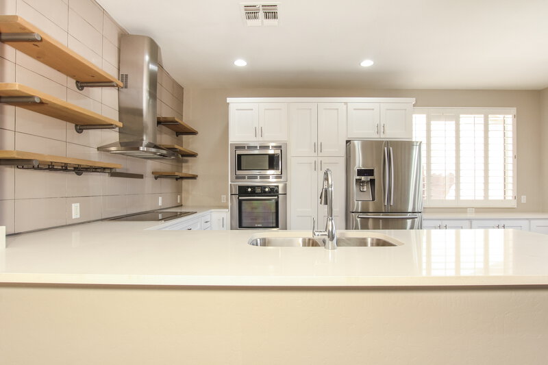 2,475/Mo, 3373 E Santa Fe Ln Gilbert, AZ 85297 Kitchen View