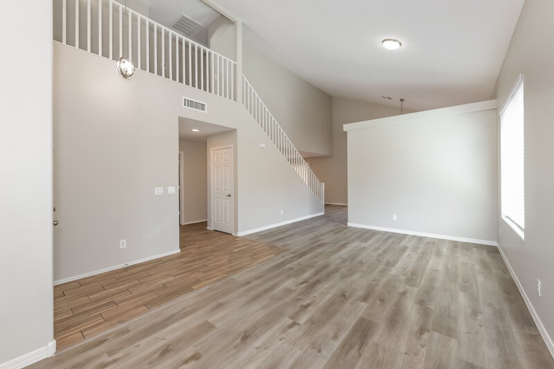 2,375/Mo, 6833 S 43rd Dr Laveen, AZ 85339 Family Room View