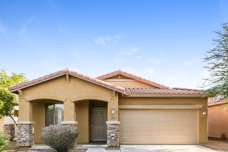 2,360/Mo, 7016 W Alta Vista Rd Laveen, AZ 85339 External View