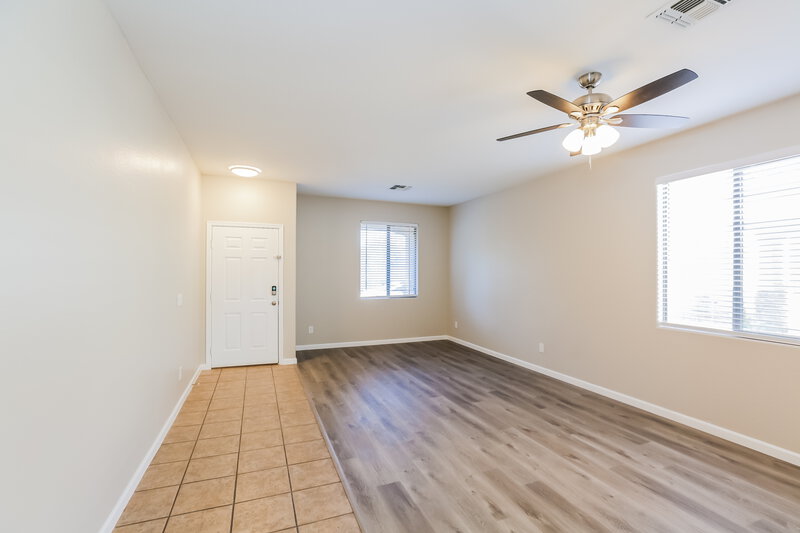 2,360/Mo, 7016 W Alta Vista Rd Laveen, AZ 85339 Living Room View 2