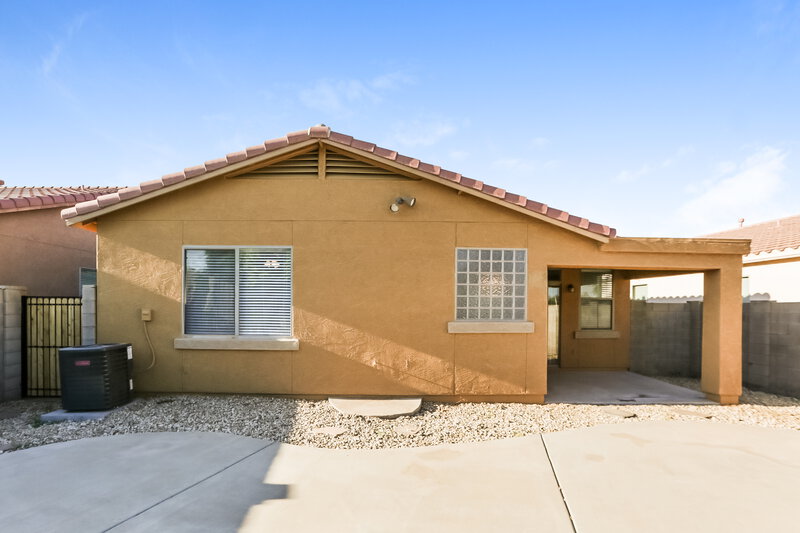 2,360/Mo, 7016 W Alta Vista Rd Laveen, AZ 85339 Rear View