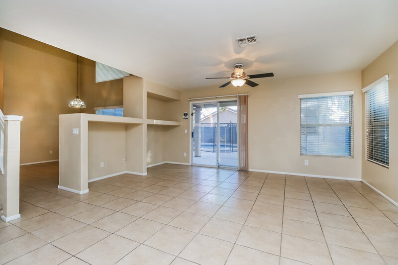 3,210/Mo, 919 W Juanita Ave Gilbert, AZ 85233 Living Room View