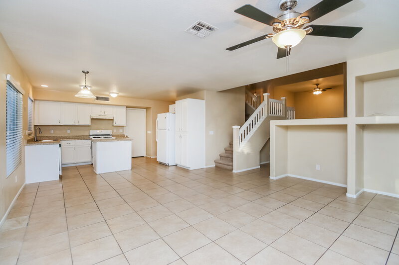 3,210/Mo, 919 W Juanita Ave Gilbert, AZ 85233 Living Room View 2