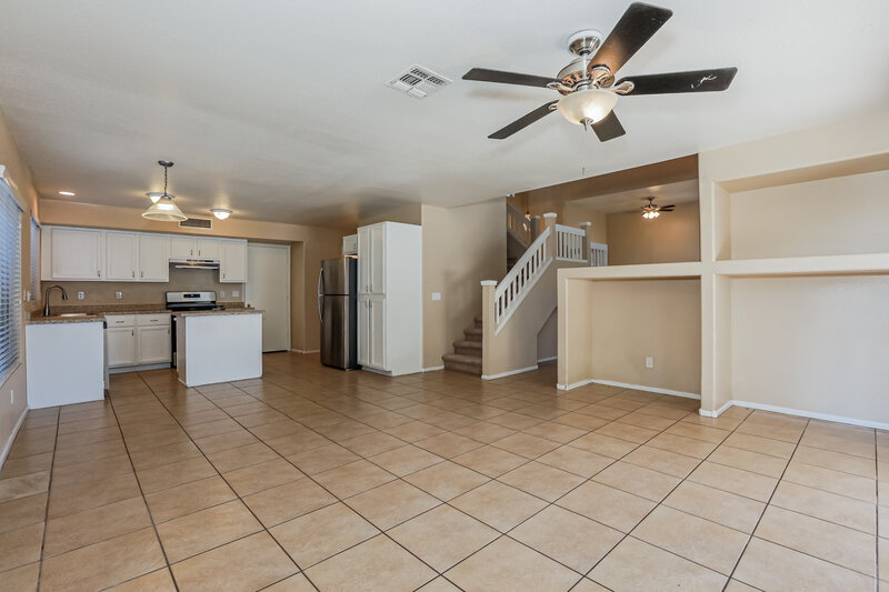 3,230/Mo, 919 W Juanita Ave Gilbert, AZ 85233 Family Room View 2