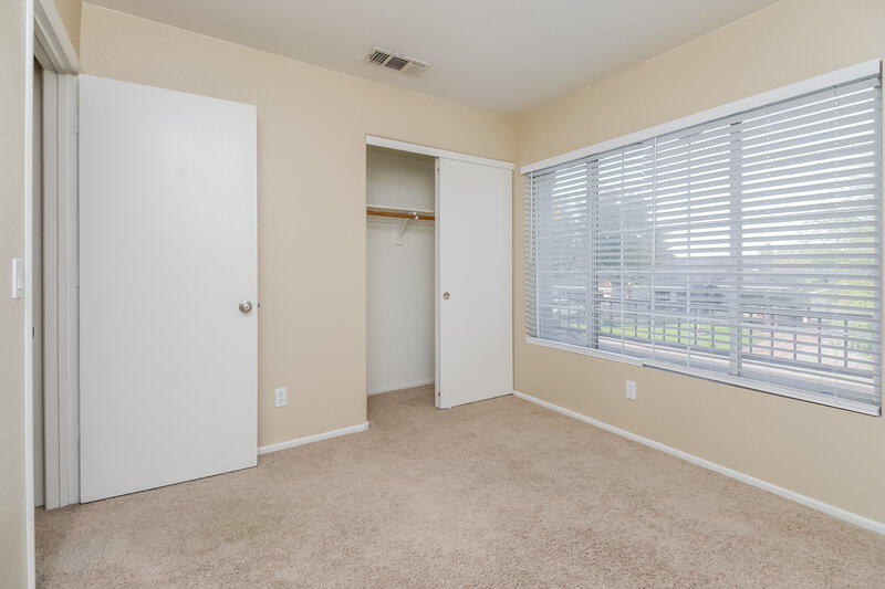 3,210/Mo, 919 W Juanita Ave Gilbert, AZ 85233 Bedroom View 2