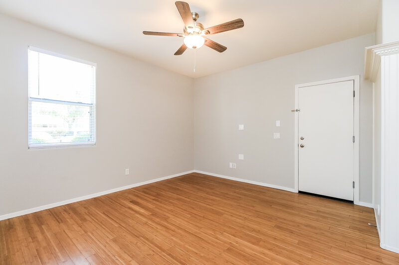 2,070/Mo, 4257 E Milky Way Gilbert, AZ 85295 Living Room View