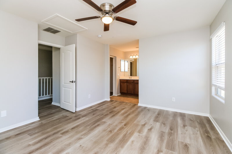 2,070/Mo, 4257 E Milky Way Gilbert, AZ 85295 Main Bedroom View 2