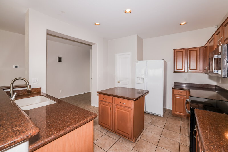2,725/Mo, 3761 W Medinah Way Anthem, AZ 85086 Kitchen View