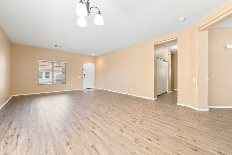 2,990/Mo, 9427 W Monte Vista Rd Phoenix, AZ 85037 Living Room View 2
