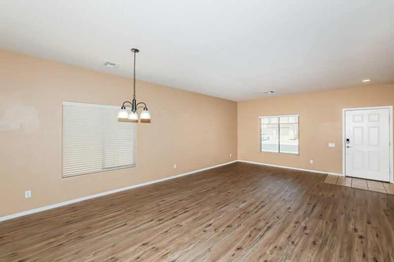 2,960/Mo, 9427 W Monte Vista Rd Phoenix, AZ 85037 Dining Room View