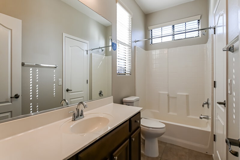 2,625/Mo, 2361 W Sleepy Ranch Rd Phoenix, AZ 85085 Bathroom View