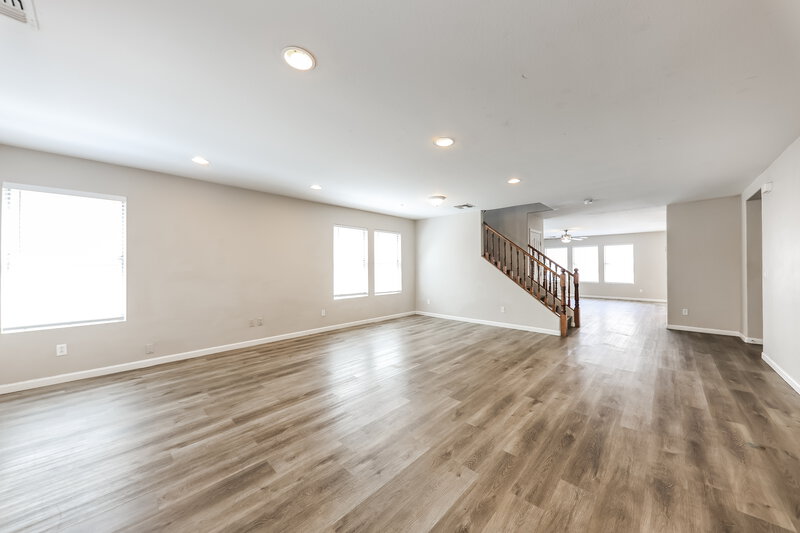 2,455/Mo, 11215 W Garfield St Avondale, AZ 85323 Living Room View
