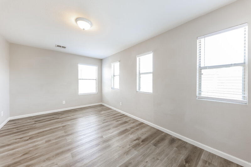 2,455/Mo, 11215 W Garfield St Avondale, AZ 85323 Bedroom View 2