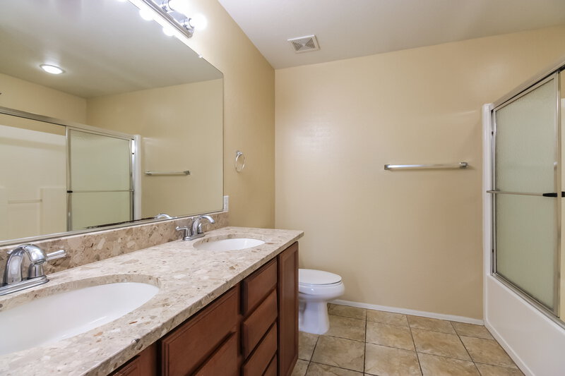 2,170/Mo, 11178 W Baden St Avondale, AZ 85323 Master Bathroom View