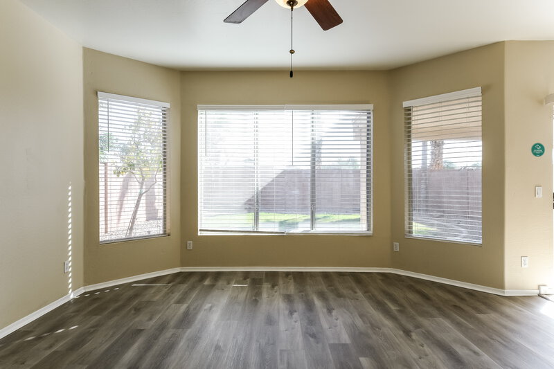 2,305/Mo, 17435 N 16th Pl Phoenix, AZ 85022 Misc View 4